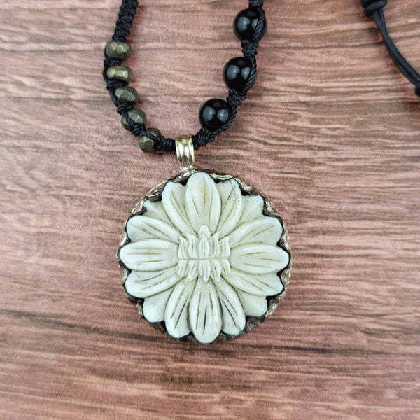 Bone Flower Tibetan Pendant Beaded Necklace