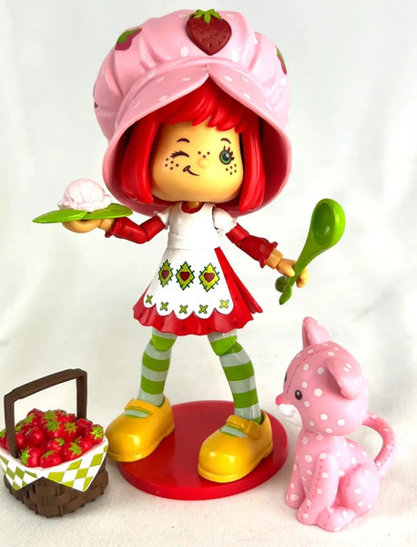Strawberry Shortcake with Custard Action Figure