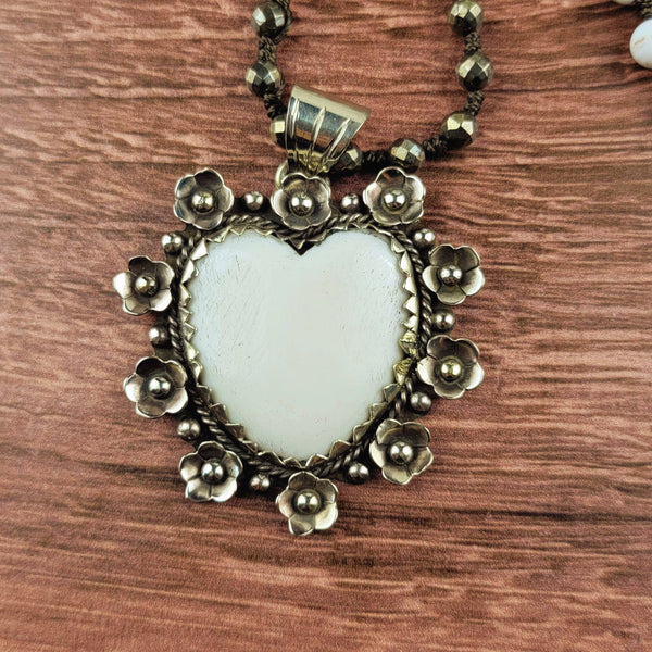 Bone Tibetan Silver Heart Pendant Beaded Necklace