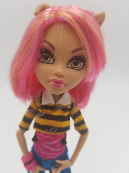 Monster High Dolls Howleen Wolf 2014
